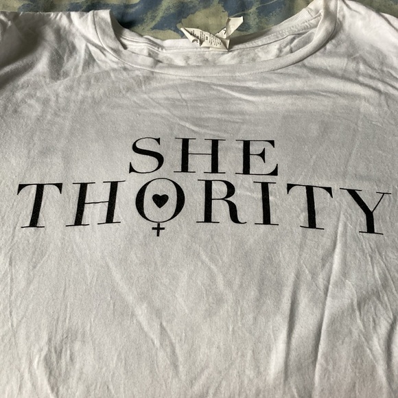 She-Thority Shirt from Arrowverse actresses - Picture 5 of 7